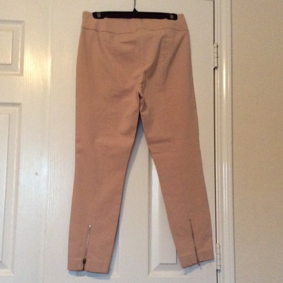 Bebe pink cotton blend capri pant - Picture 3 of 4